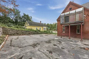 1307 Millbury St, Worcester, MA 01607 - Photo 40