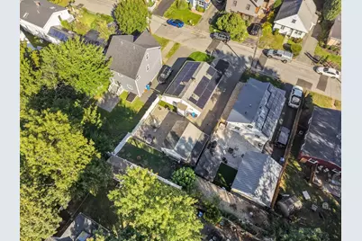 42 Mokema Ave, Waltham, MA 02451 - Photo 14