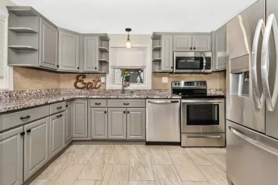 42 Mokema Ave, Waltham, MA 02451 - Photo 2