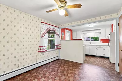 36 Silver Lake Dr, Agawam, MA 01001 - Photo 10