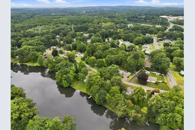 36 Silver Lake Dr, Agawam, MA 01001 - Photo 38