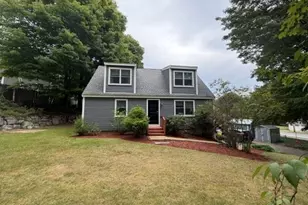 104 Center St, Groveland, MA 01834 - Photo 1