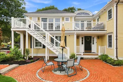 174 Lowell St #3, Andover, MA 01810 - Photo 2
