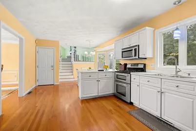 19 Noel Rd, Andover, MA 01810 - Photo 4