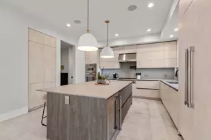 20 Peachtree Ln, Newton, MA 02459 - Photo 8