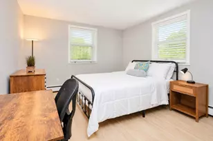 11 Cogswell Ave, Cambridge, MA 02140 - Photo 6