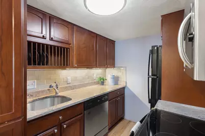 390 Broadway #51, Somerville, MA 02145 - Photo 8