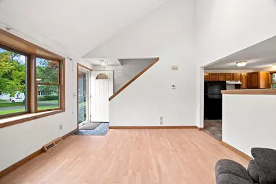10 Mountianview Street, Wilbraham, MA 01095 - Photo 4