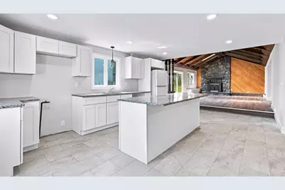 133 State St, New Bedford, MA 02740 - Photo 2