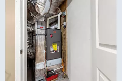 83 Holten St, Danvers, MA 01923 - Photo 32