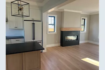 10 Webber Avenue #202, Bedford, MA 01730 - Photo 4