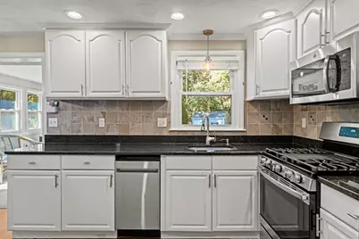 71 Martha Ave, Tewksbury, MA 01876 - Photo 4