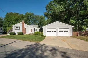 40 Border Rd, Holbrook, MA 02343 - Photo 30