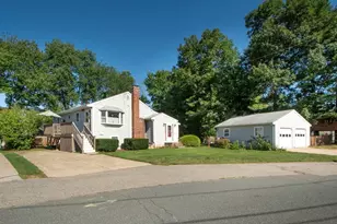 40 Border Rd, Holbrook, MA 02343 - Photo 30