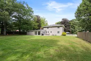 7 Lamphere Cir, Framingham, MA 01701 - Photo 34