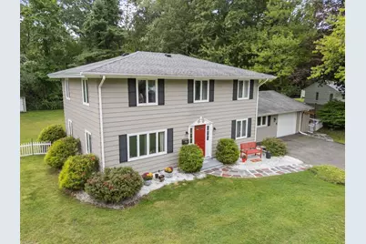7 Lamphere Cir, Framingham, MA 01701 - Photo 2