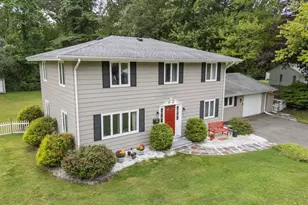 7 Lamphere Cir, Framingham, MA 01701 - Photo 2