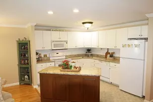 73 Bridle Cross Rd, Fitchburg, MA 01420 - Photo 6