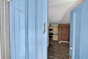 533 Locust St, Fall River, MA 02720 - Photo 2