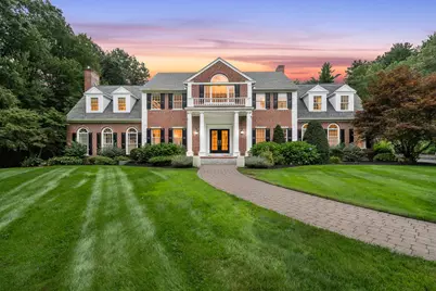 40 Grandview Rd, Chelmsford, MA 01824 - Photo 1