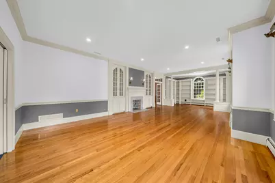 40 Grandview Rd, Chelmsford, MA 01824 - Photo 2