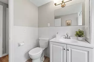 73 Edmund St, East Longmeadow, MA 01028 - Photo 16