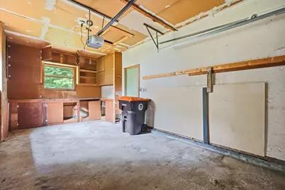 46 Spencer St, Agawam, MA 01001 - Photo 24