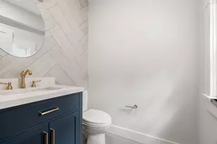 184 Perham St, Boston, MA 02132 - Photo 14