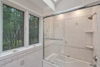 41 Old Stagecoach Rd, Bedford, MA 01730 - Photo 20
