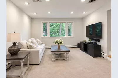 41 Old Stagecoach Rd, Bedford, MA 01730 - Photo 4