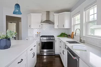 37 Lynde Ave, Melrose, MA 02176 - Photo 12