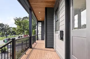 84 East Side Pkwy, Newton, MA 02458 - Photo 22