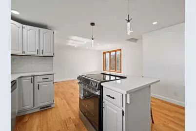 12 Boston St, Lynn, MA 01904 - Photo 14