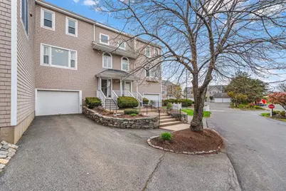 7 Whaler Ln #Unit 7, Quincy, MA 02171 - Photo 2