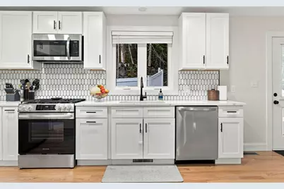 13 Glen Terrace #13, Lynn, MA 01905 - Photo 4