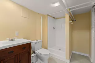 12 Arch St, Framingham, MA 01702 - Photo 26