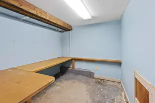 238 Park St, Easthampton, MA 01027 - Photo 32