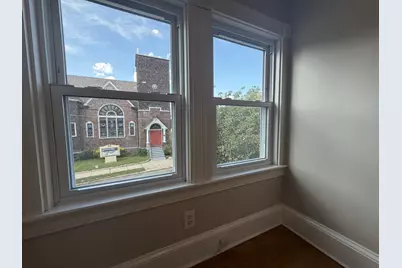 2 Holton St #2B, Medford, MA 02155 - Photo 6
