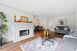 7 Shady Brook Ln, West Springfield, MA 01089 - Photo 4