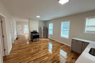 11 Louise St, Worcester, MA 01607 - Photo 2