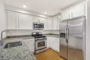 157 Beale St, Quincy, MA 02170 - Photo 2