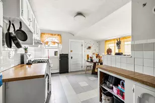 1384-1386 Gorham St, Lowell, MA 01852 - Photo 32