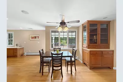 5 Swan Cir, Shrewsbury, MA 01545 - Photo 10