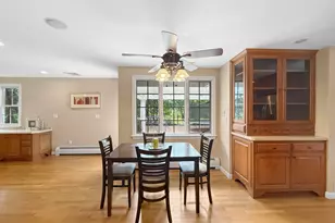 5 Swan Cir, Shrewsbury, MA 01545 - Photo 10