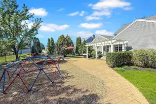 5 Swan Cir, Shrewsbury, MA 01545 - Photo 32