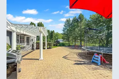 5 Swan Cir, Shrewsbury, MA 01545 - Photo 36