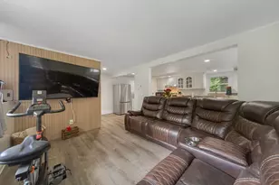 61 Taunton St, Bellingham, MA 02019 - Photo 4