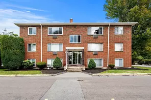 3 Albert Dr, Woburn, MA 01801 - Photo 2
