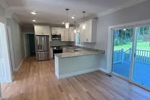 39 Hosmer St, West Boylston, MA 01583 - Photo 12