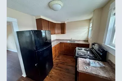 1075 Washington St #5, Attleboro, MA 02703 - Photo 2